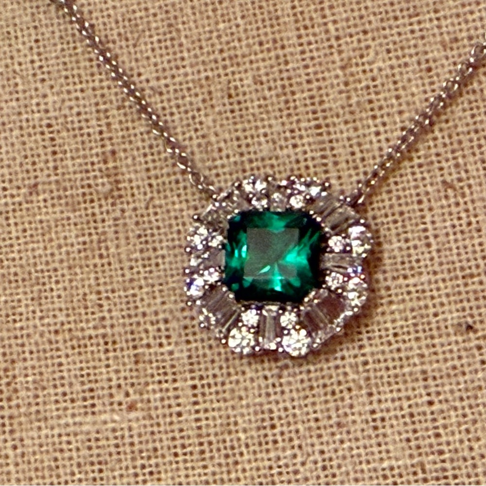 TOVA NECKLACE DIAMONIQUE CZ ROUND BAGUETTES SIMULATED EMERALD PENDANT STERLING - Picture 6 of 11